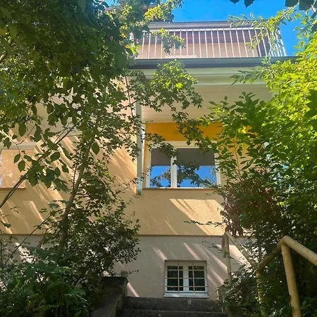 Appartement Stadthaus - Dachatelier Mit Balkon *